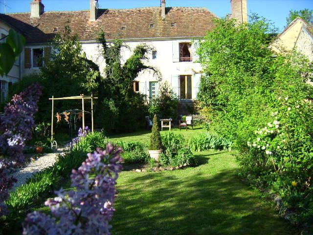 Maison Marthe B&B Saint-Sauveur-en-Puisaye Extérieur photo